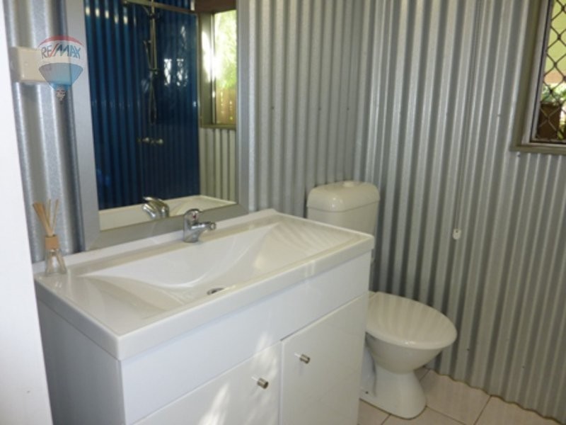 2405 Esplanade, East Trinity QLD 4871