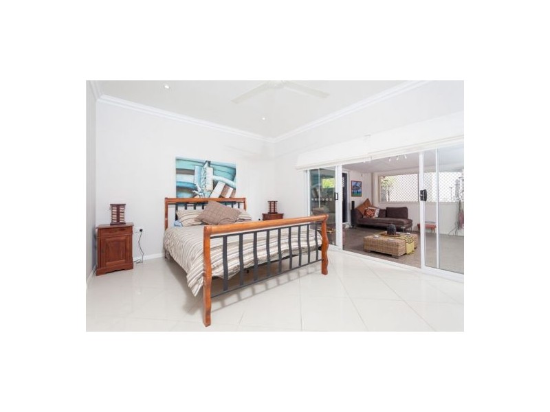 1 Satinash Close, Redlynch QLD 4870