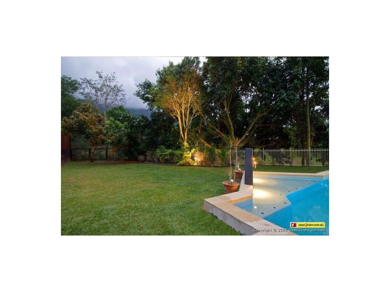 1 Satinash Close, Redlynch QLD 4870