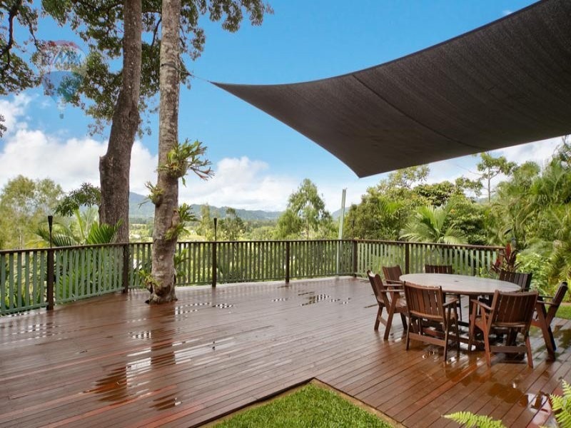 25 Barellan Close, Caravonica QLD 4878