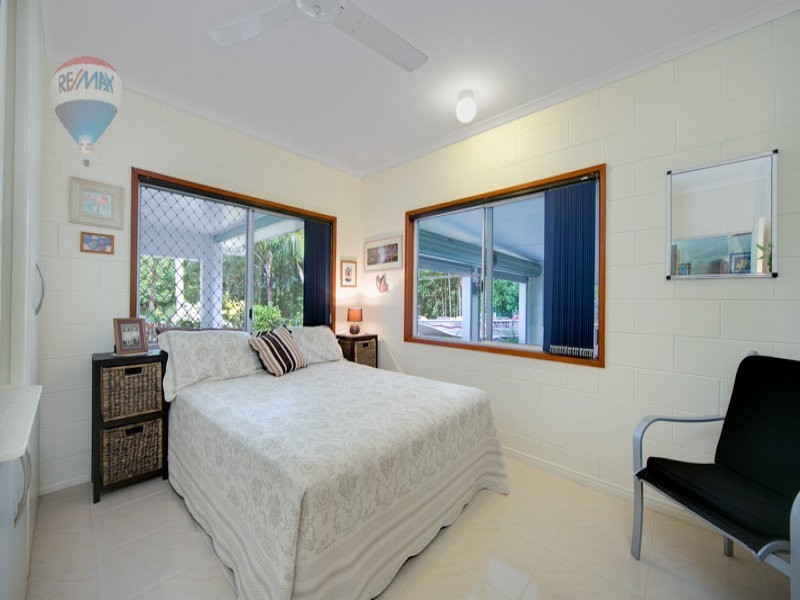 25 Barellan Close, Caravonica QLD 4878