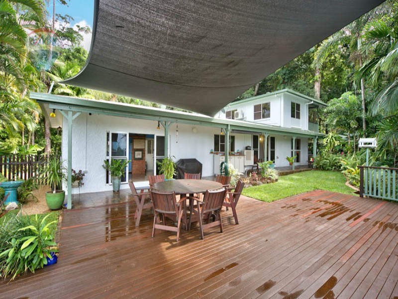 25 Barellan Close, Caravonica QLD 4878