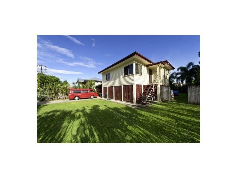 43 Balaclava Road, Earlville QLD 4870