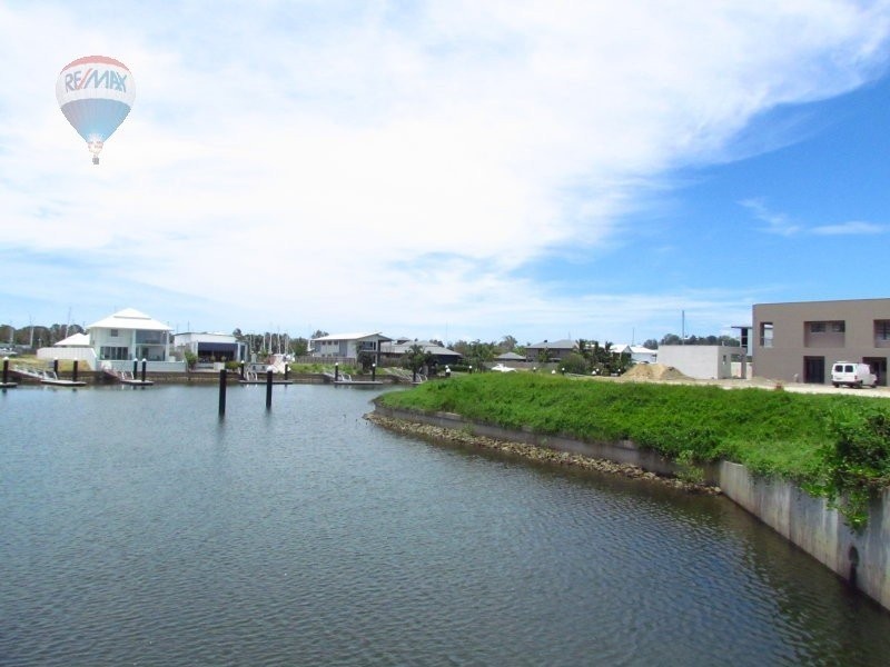 25/14 Ragamuffin Quay, Trinity Park QLD 4879