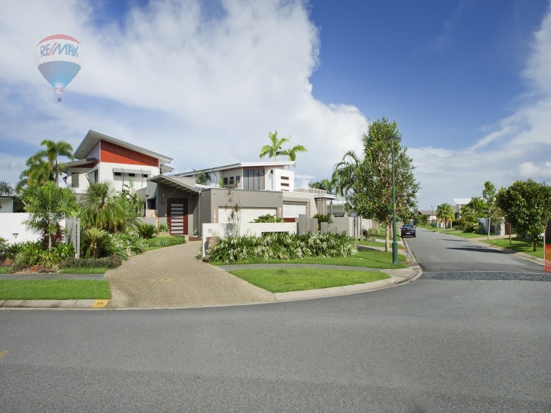 50 Harbour Drive, Trinity Park QLD 4879