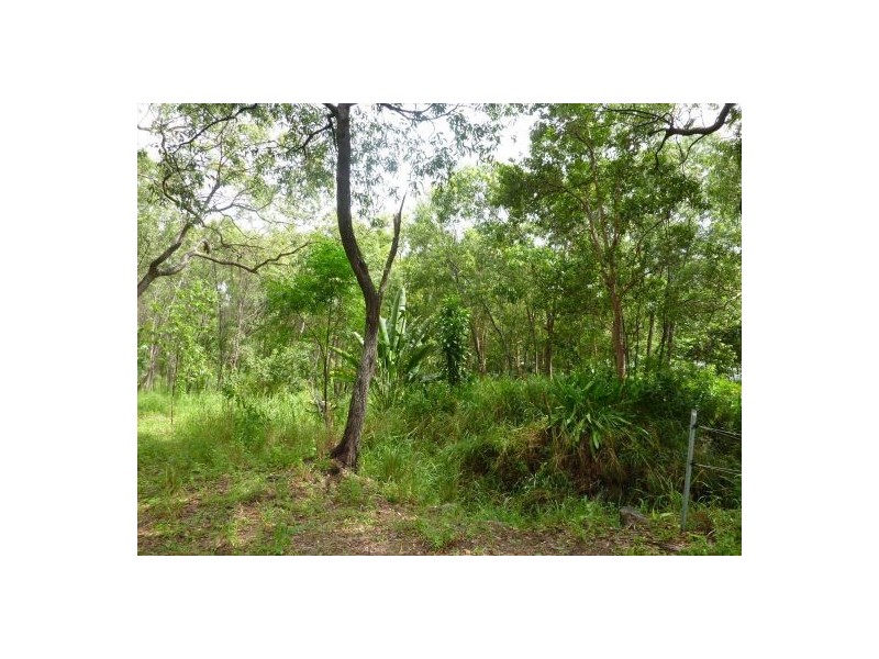 1 Curlew Street, East Trinity QLD 4871