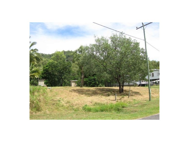 10 Sandpiper Street, East Trinity QLD 4871