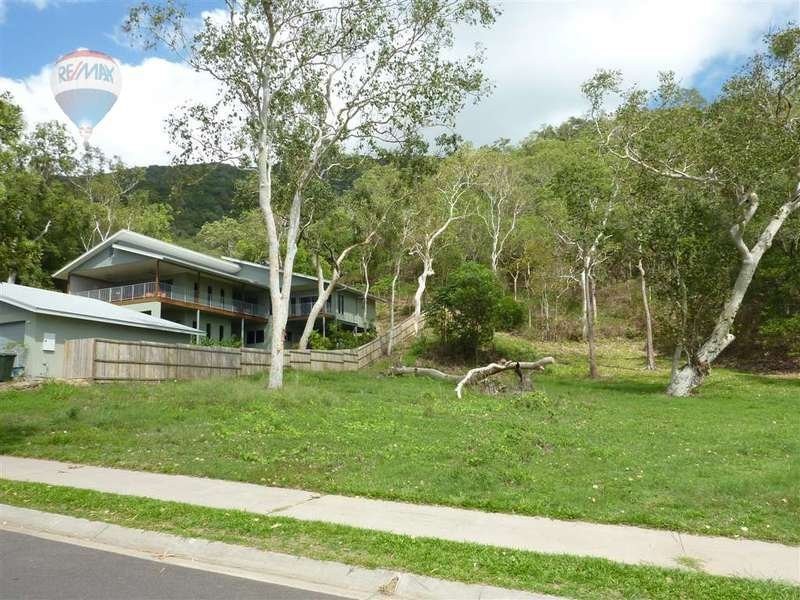 3 Seclusion Drive, Palm Cove QLD 4879