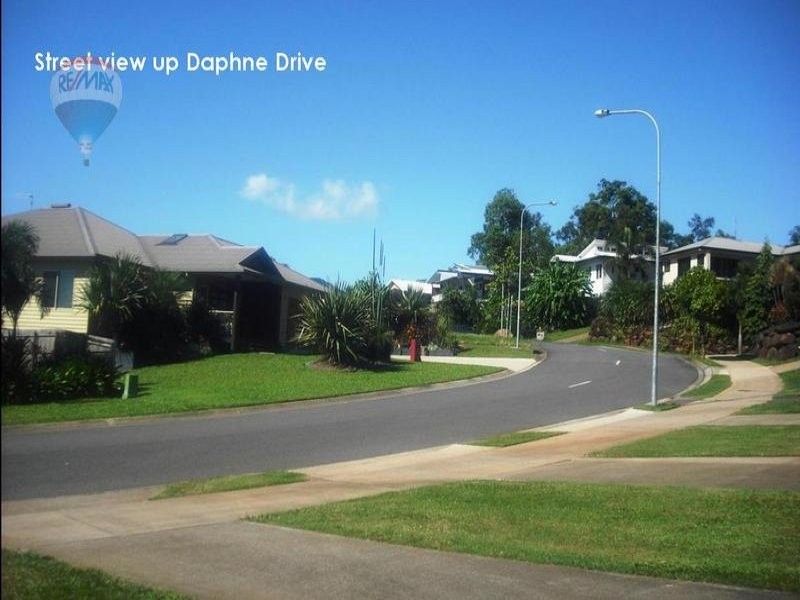 89 Daphne Drive, Redlynch QLD 4870