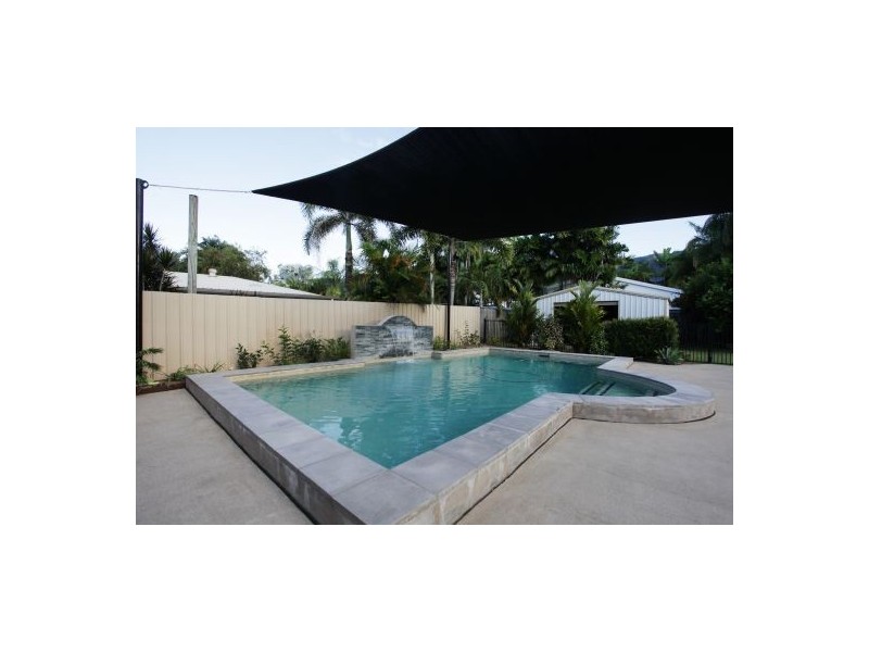 87 Moore Road, Kewarra Beach QLD 4879