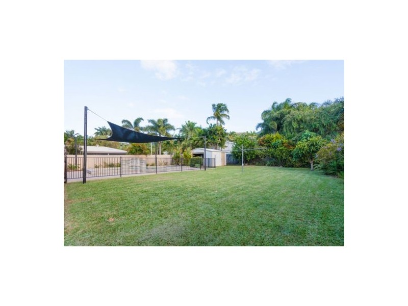 87 Moore Road, Kewarra Beach QLD 4879