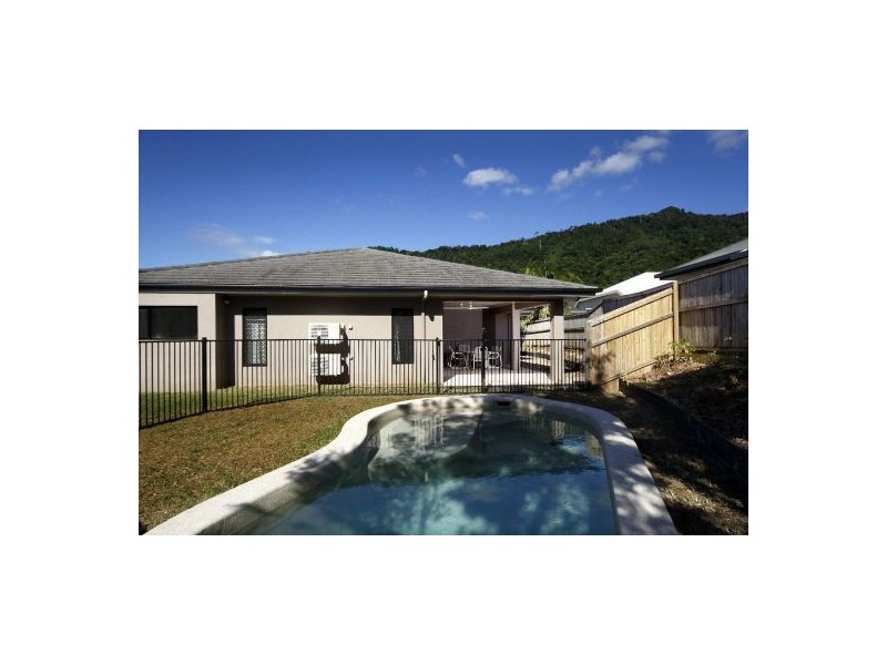 12 Bushlark Place, Smithfield QLD 4878