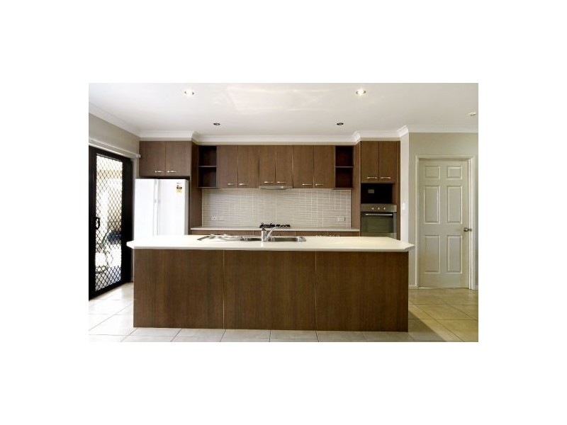 12 Bushlark Place, Smithfield QLD 4878