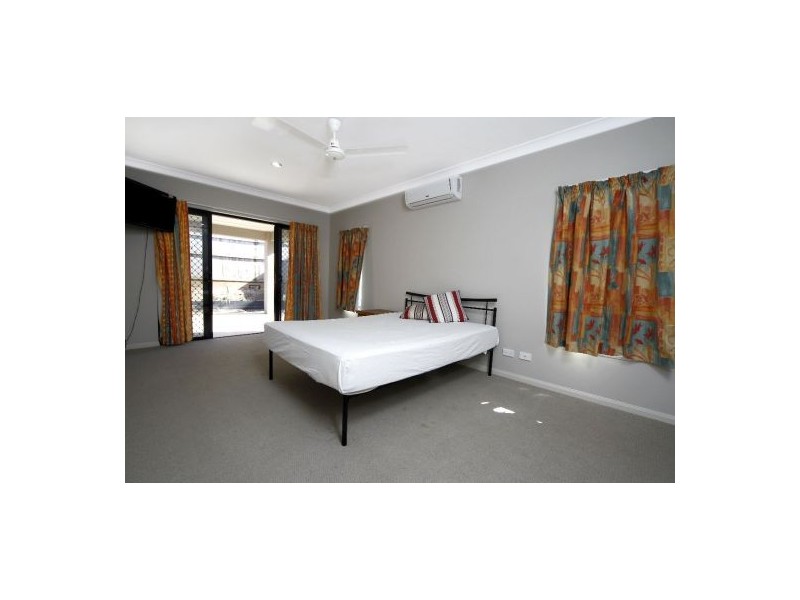 12 Bushlark Place, Smithfield QLD 4878