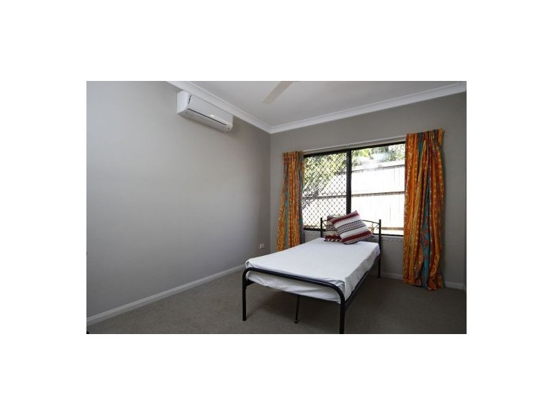 12 Bushlark Place, Smithfield QLD 4878