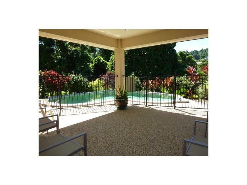 39 Chesterfield Close, Brinsmead QLD 4870