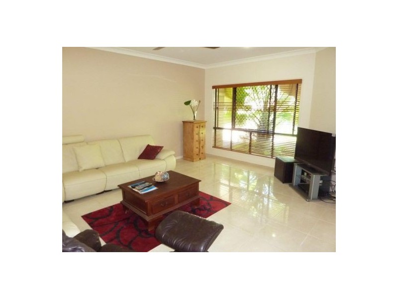 39 Chesterfield Close, Brinsmead QLD 4870