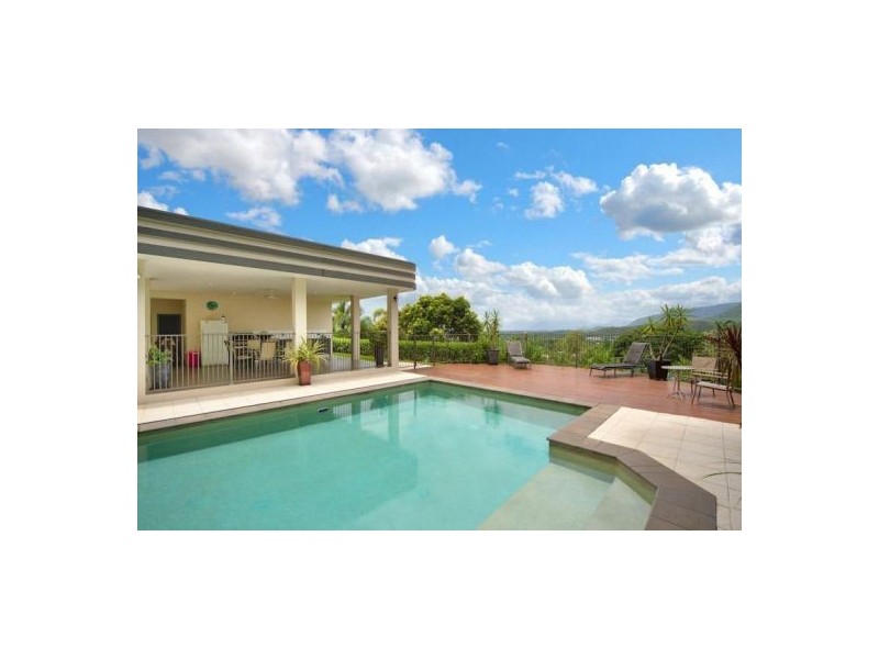 4 Knott Court, Whitfield QLD 4870