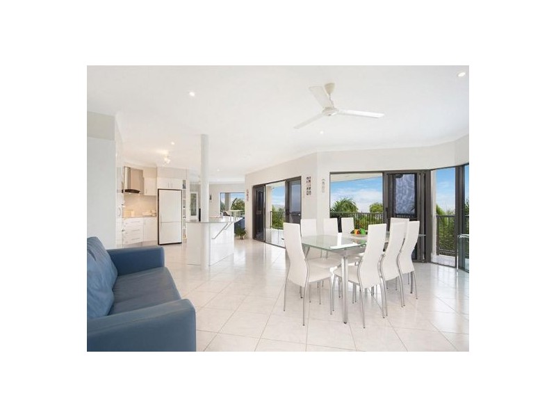 4 Knott Court, Whitfield QLD 4870