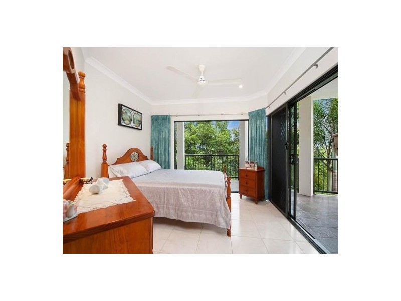 4 Knott Court, Whitfield QLD 4870