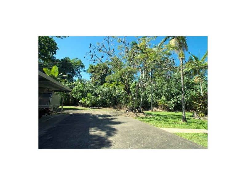 4/3 Mcpherson Close, Edge Hill QLD 4870