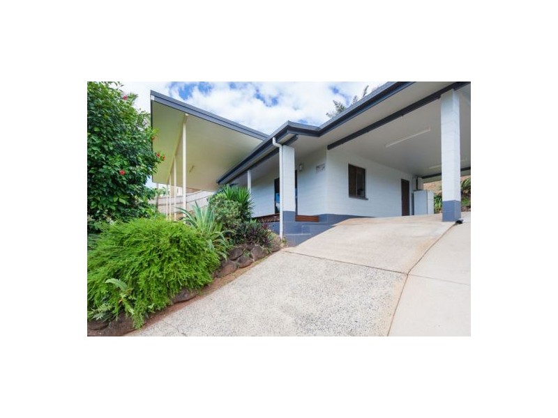16 Makoo Close, White Rock QLD 4868