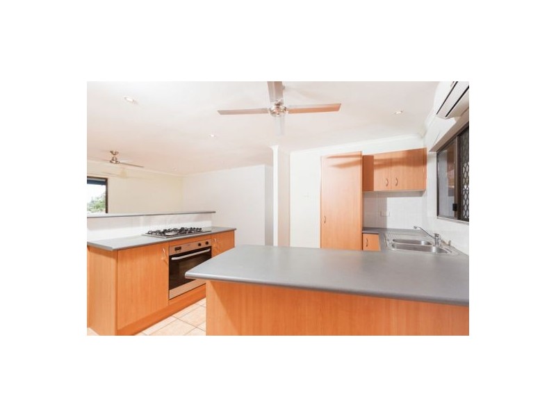 16 Makoo Close, White Rock QLD 4868