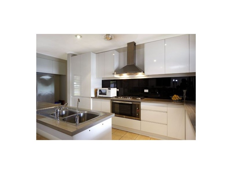 5 Marian Close, Smithfield QLD 4878