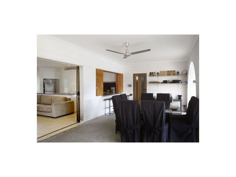 5 Marian Close, Smithfield QLD 4878