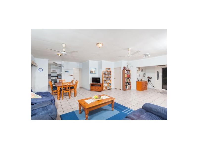 1 Matheson Drive, Brinsmead QLD 4870