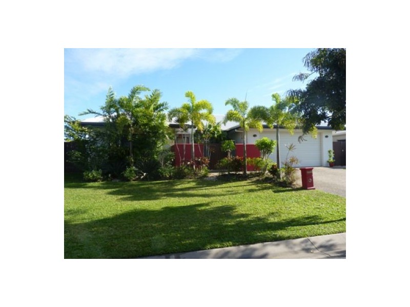 33 Fossilbrook Bend, Trinity Park QLD 4879