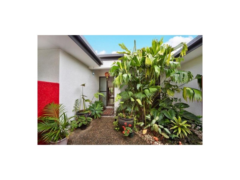 33 Fossilbrook Bend, Trinity Park QLD 4879