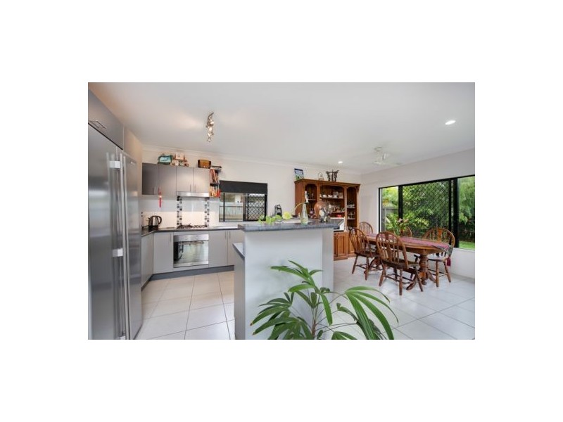 33 Fossilbrook Bend, Trinity Park QLD 4879