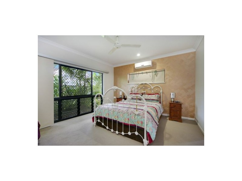 33 Fossilbrook Bend, Trinity Park QLD 4879