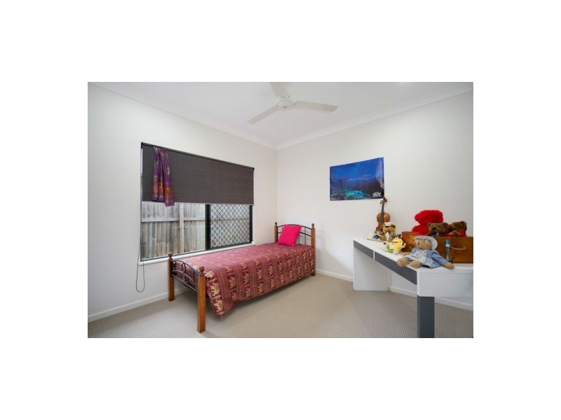 33 Fossilbrook Bend, Trinity Park QLD 4879