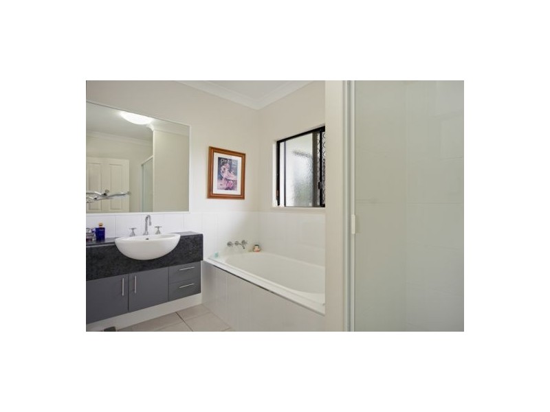 33 Fossilbrook Bend, Trinity Park QLD 4879