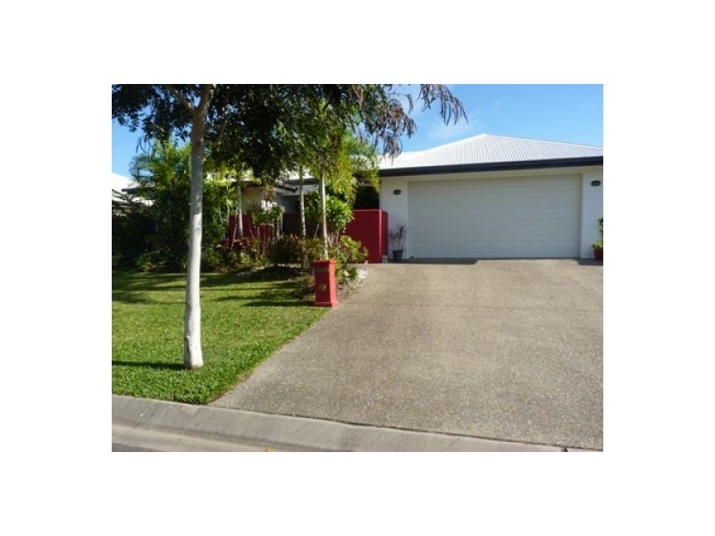 33 Fossilbrook Bend, Trinity Park QLD 4879