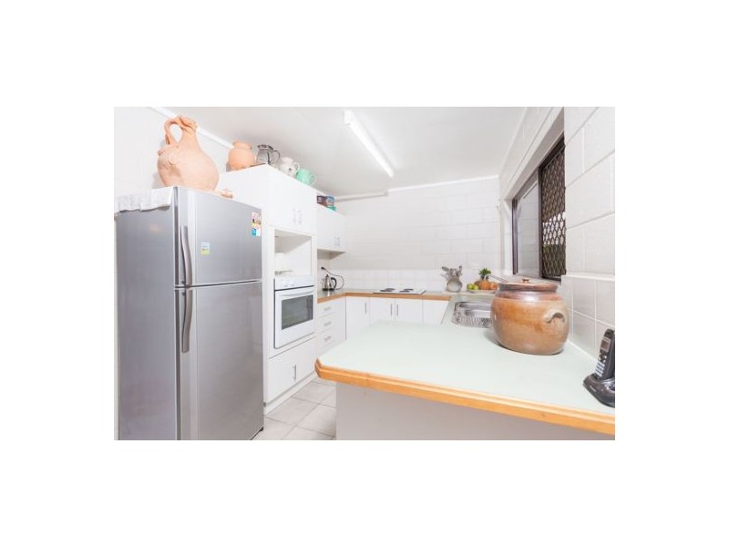 6-8 Dandaloo Street, Bayview Heights QLD 4868