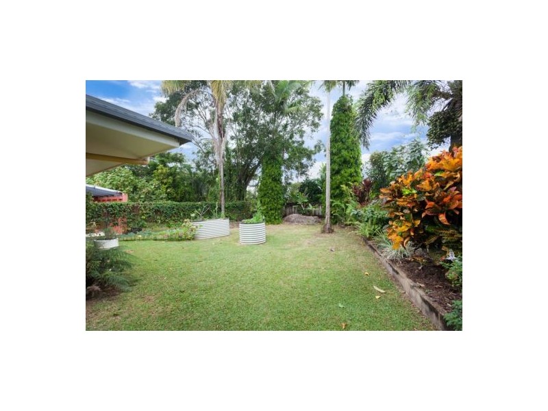 6-8 Dandaloo Street, Bayview Heights QLD 4868