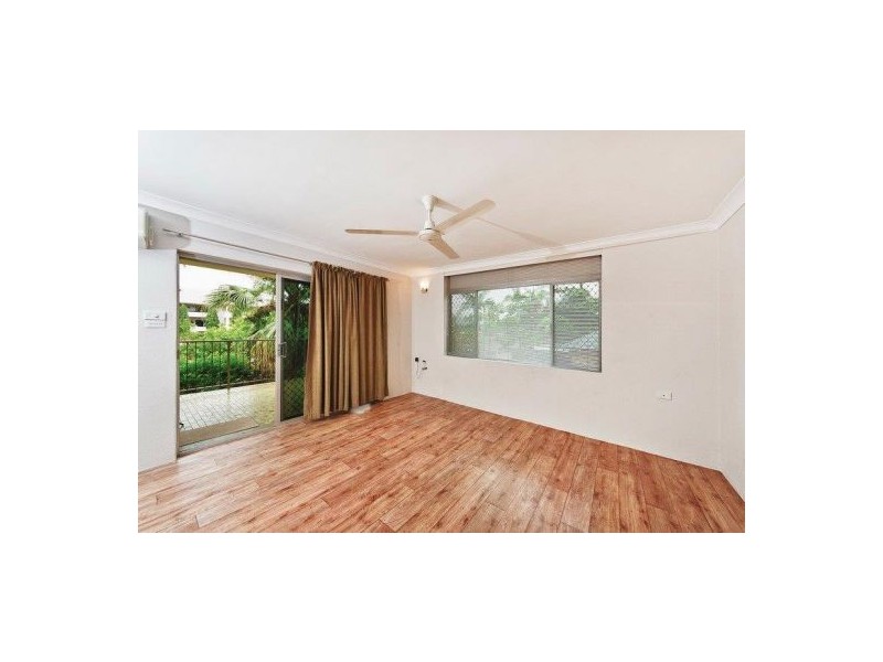 4/347 Lake Street, Cairns North QLD 4870