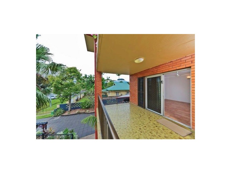 4/347 Lake Street, Cairns North QLD 4870