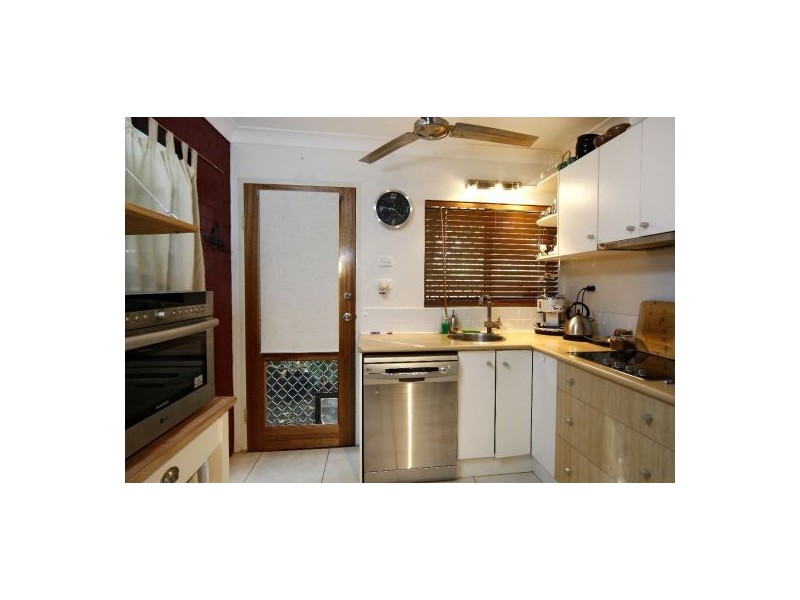 6/5 Crathern Close, Edge Hill QLD 4870