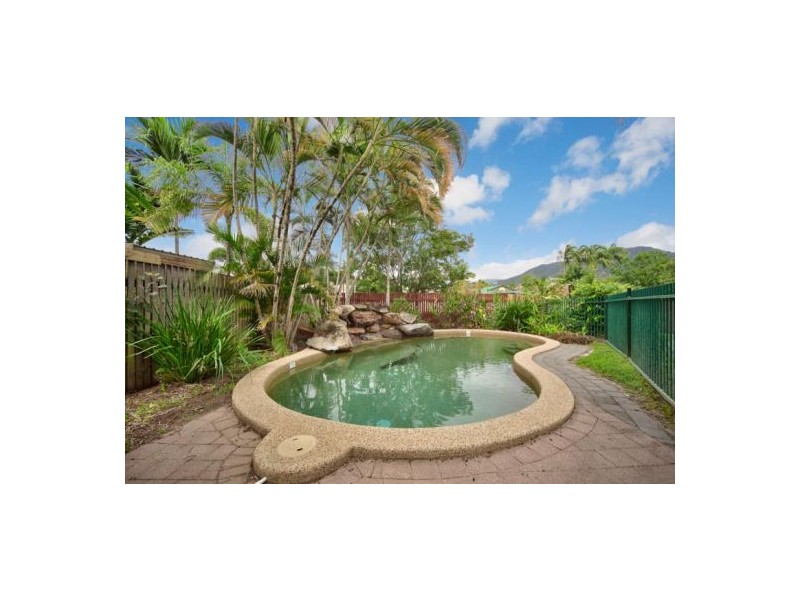4/8 Grantala Street, Manoora QLD 4870