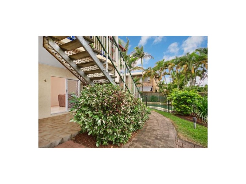 4/8 Grantala Street, Manoora QLD 4870