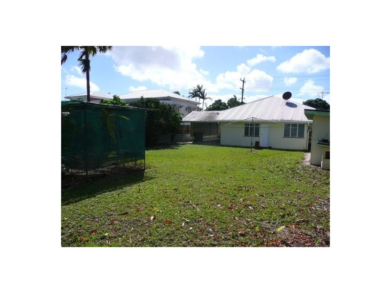 23 Dalton Street, Bungalow QLD 4870