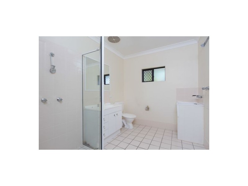 10/3-9 Stratford Parade, Stratford QLD 4870