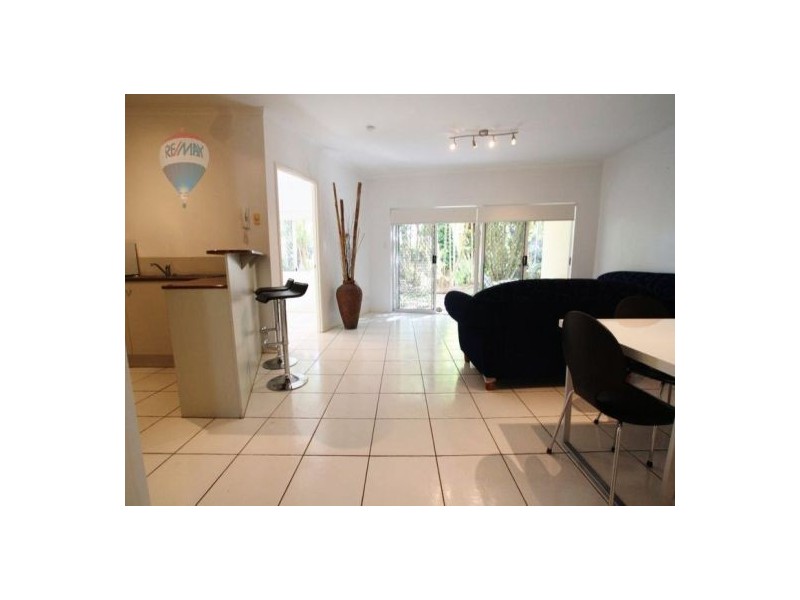 5/25 Digger Street, Cairns North QLD 4870