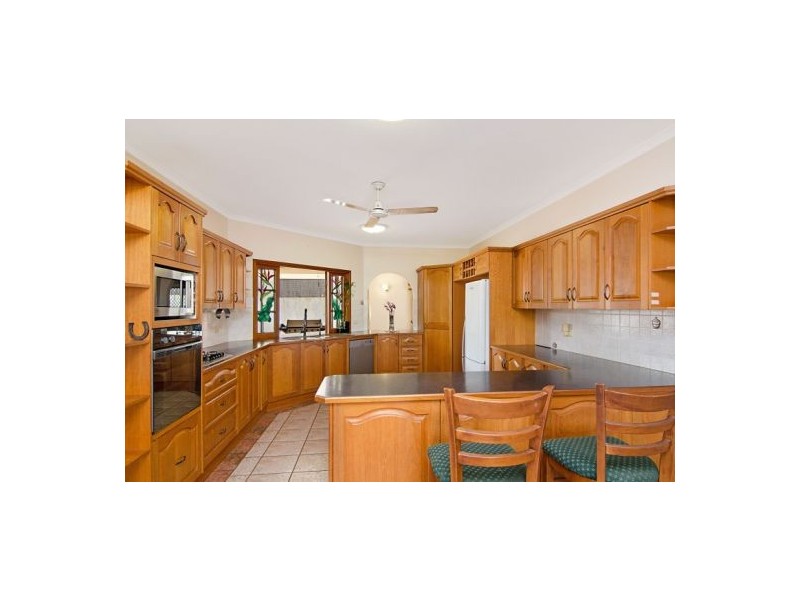 8 Ascendant Close, Bentley Park QLD 4869