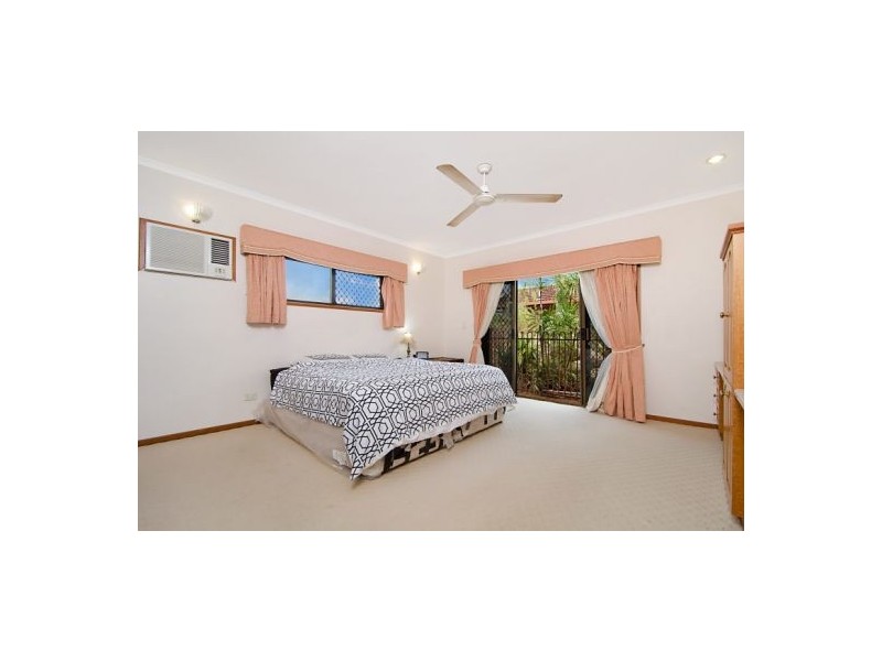 8 Ascendant Close, Bentley Park QLD 4869