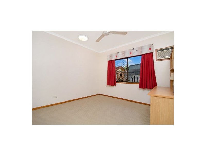 8 Ascendant Close, Bentley Park QLD 4869